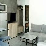Apartment Makis In The